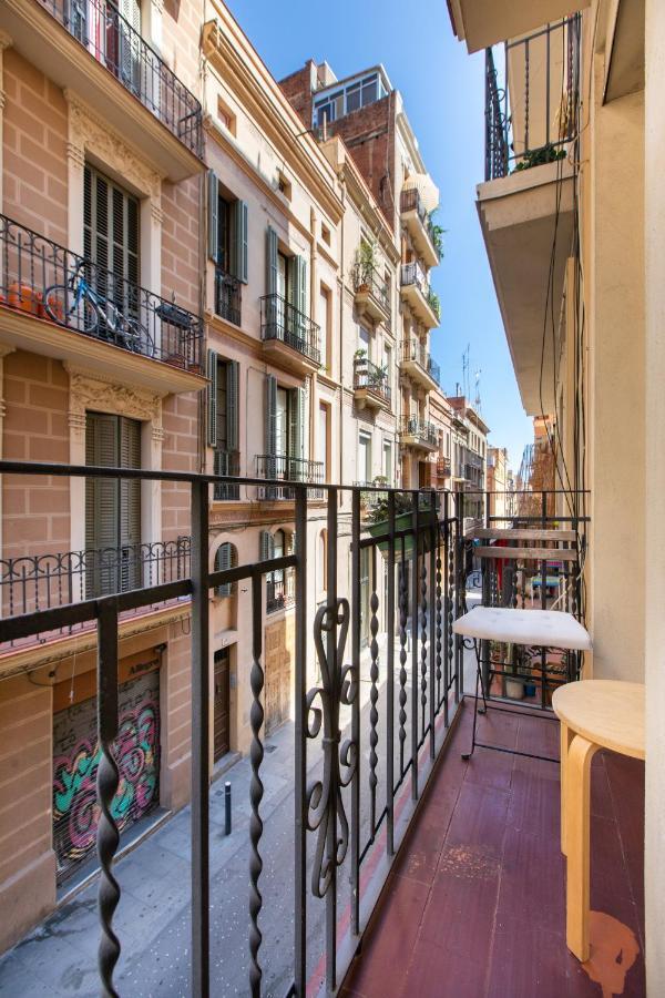 Pere Serafi 2 Bedroom Apartment บาร์เซโลนา ภายนอก รูปภาพ